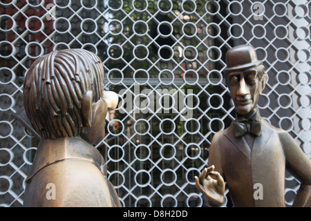 Tünnes und Schael sind zwei Figuren aus der Marionette Theater Köln. Denkmal von Wolfgang Reuter, Köln Stockfoto