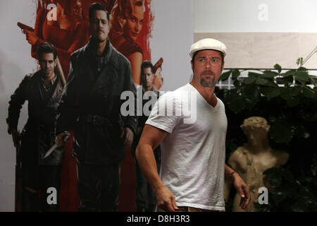 Brad Pitt bei dem Fototermin von der US-Film "Inglorious Basterds" in Berlin am 28. Juli 2009. Stockfoto