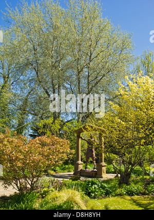 SZENEN AUS DER BIBEL IM GARTEN IN DER NÄHE VON ELGIN CATHEDRAL MORAY SCHOTTLAND Stockfoto