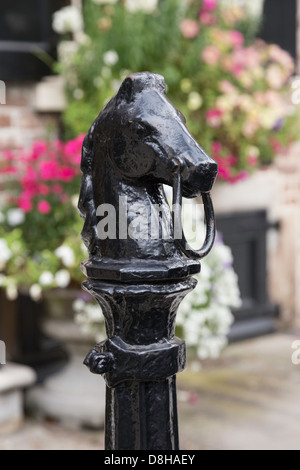 Vintage Gusseisen Pferd Kopf Hitching Post, USA Stockfoto