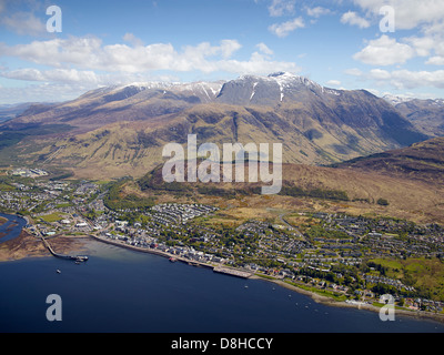 Ben Nevis und Fort William aus der Luft, North West Highland Scotland Stockfoto