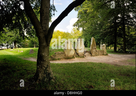 Wayland Schmiede alten neolithischen Dolmen Kammer Grab prähistorischen Grabstätte. Oxfordshire, England. Südöstlichen Eingang Stockfoto