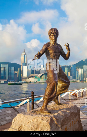 Kung Fu Filmstar Bruce Lee Statue, die Avenue of Stars, Tsim Sha Tsui, Kowloon, Hong Kong, China, Asien Stockfoto