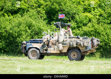 Britische Armee Land Rover 110 HiCap V8 SAS SOV Operationen Spezialfahrzeug auf dem Display an der 2013 Denmead Overlord, d-Day-Anzeige Stockfoto