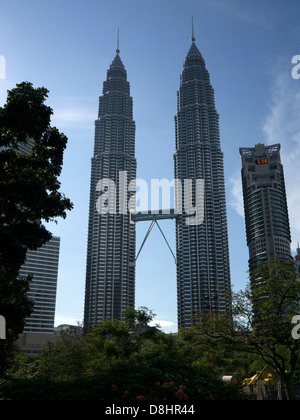 Petronas Towers aus dem Park. Stockfoto