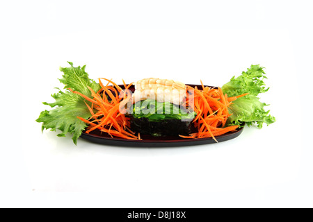 Das Sushi aus Garnelen und Seegras, Sushi ist eine Nahrung des japanischen. Stockfoto
