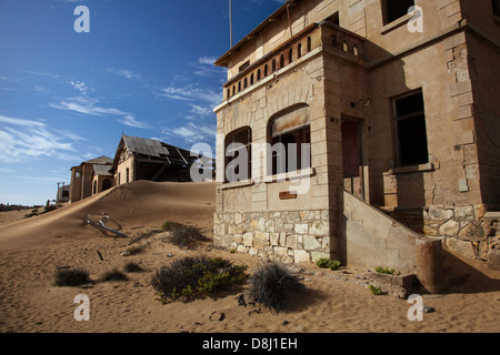 Verlassene Häuser, Kolmanskop Geisterstadt, in der Nähe von Lüderitz, Namibia, Afrika Stockfoto