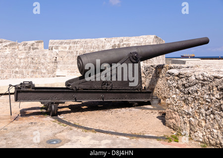 Kanone am Castillo de San Savador De La Punta, Malecon, Havanna, Kuba, Karibik Stockfoto