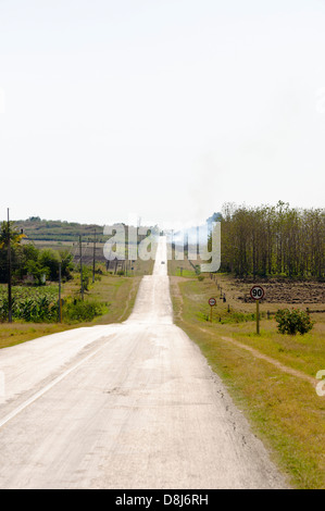 Straße in Provinz Sancti Spiritus, Kuba, Karibik Stockfoto