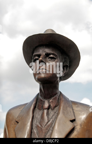 Statue von Béla Bartók, ungarischer Komponist, in South Kensington, London SW7, UK. Stockfoto