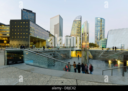 Finanzielle Geschäftsviertel La Défense, Puteaux, Paris, Frankreich Stockfoto