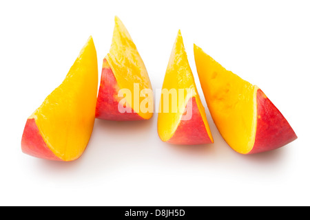 Mango-Slice auf weißem Hintergrund Stockfoto