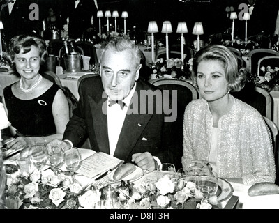 Fürstin Gracia Patricia von MONACO mit Louis Mountbatten über 1965 Stockfoto