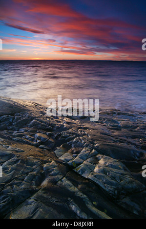 Abend im by the Oslofjord in Botnerbaugen in Larkollen, Rygge kommune, Østfold fylke, Norwegen. Stockfoto