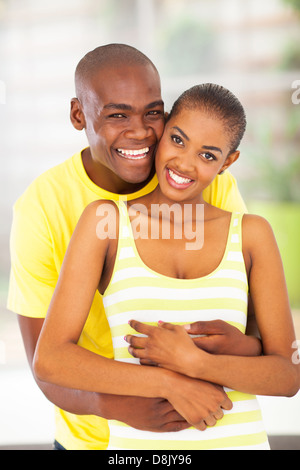 Porträt von fröhlichen afrikanischen Liebhaber Stockfoto