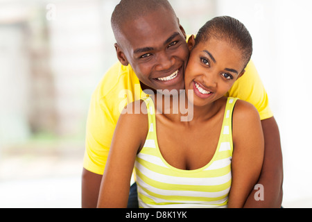 Porträt des jungen Brautpaares afroamerikanische hautnah Stockfoto