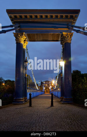St Andrews Hängebrücke über den Fluss Clyde in Glasgow Green. Stockfoto