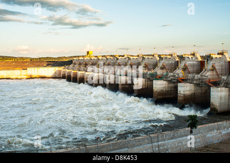 Überlauf von Estreito Wasserkraftwerk, im Nordosten Brasiliens. Stockfoto