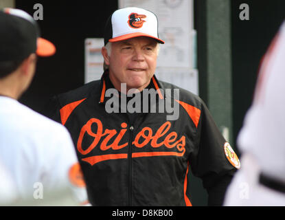 Baltimore, MD, USA. 30. Mai 2013. Baltimore Orioles Manager Buck Showalter (26). Washington Nationals Vs Baltimore Orioles an Oriole Park at Camden Yards am 22. Mai 2013 in Baltimore, Maryland. Bildnachweis: Cal Sport Media/Alamy Live-Nachrichten Stockfoto