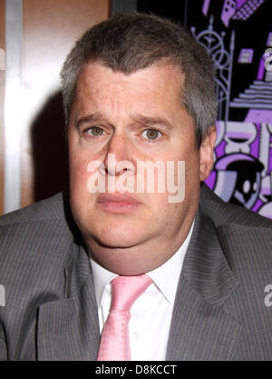 New York, Vereinigte Staaten 30. Mai 2013. Autor LEMONY SNICKET-DANIEL HANDLER geboren besucht die 2013 "Book Expo America" im Jacob Javits Center statt. Bildnachweis: ZUMA Press, Inc./Alamy Live-Nachrichten Stockfoto