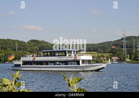 Ausflugsschiff Stockfoto