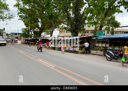 Obstständen in Moalboal auf der Insel Cebu, Philippinen Stockfoto