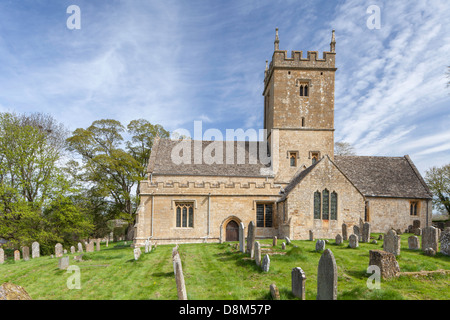 Die Cotswold Kirche des St. Eadburgha die im Frühling zwischen Snowshill und Broadway, Worcestershire, England, UK Stockfoto