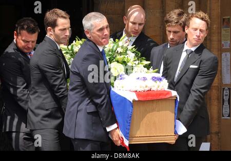 Sherborne, Dorset, UK. 31. Mai 2013. Beerdigung von Team GB Seemann und Olympisches Segeln gold Medallist Andrew Simpson.  31. Mai 2013 Bild von: DORSET MEDIENDIENST / Alamy Live News Stockfoto