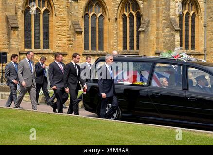 Sherborne, Dorset, UK. 31. Mai 2013. Beerdigung von Team GB Seemann und Olympisches Segeln gold Medallist Andrew Simpson.  31. Mai 2013 Bild von: DORSET MEDIENDIENST / Alamy Live News Stockfoto