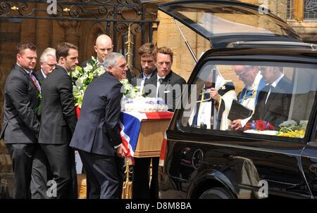 Sherborne, Dorset, UK. 31. Mai 2013. Beerdigung von Team GB Seemann und Olympisches Segeln gold Medallist Andrew Simpson.  31. Mai 2013 Bild von: DORSET MEDIENDIENST / Alamy Live News Stockfoto