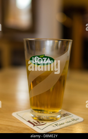 Hohes Glas Saft Stockfoto