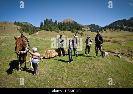 Halb-nomadisches Leben in dem zentralasiatischen Land Kirgistan Stockfoto