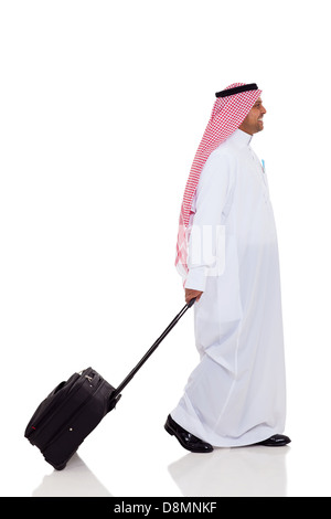 Seitenansicht des Nahen Ostens Business Traveller isoliert auf weiss Stockfoto
