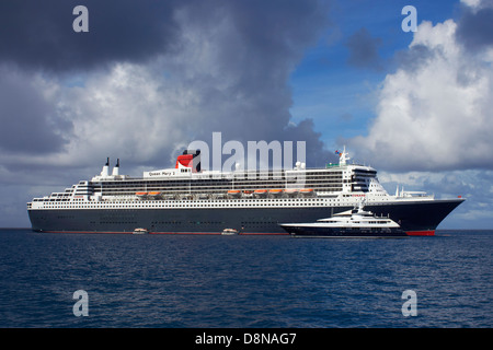 Cunard Line RMS Queen Mary 2 transatlantic Ozeandampfer Stockfoto