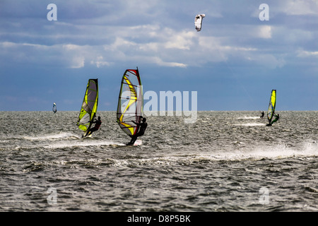 Windsurfer in Pucka Bucht, Baltische See, Polen Stockfoto