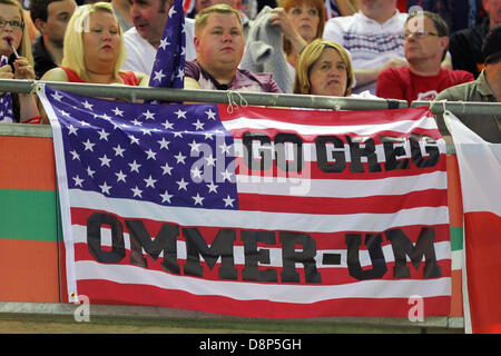 Cardiff, Wales. 1. Juni 2013.  Amerikanische Fans in der Arena während des Fogo britische FIM Speedway Grand Prix aus dem Millennium Stadium. Bildnachweis: Action Plus Sport Bilder/Alamy Live News Stockfoto