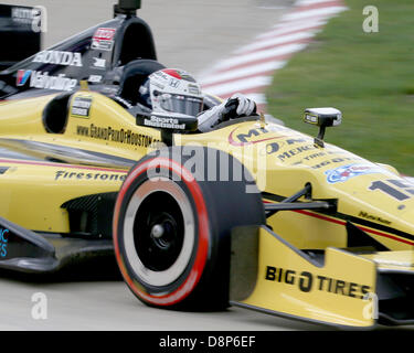 Detroit, Michigan, USA. 2. Juni 2013. Graham Rahal (15) auf dem Platz während des Trainings vor dem Rennen 2 auf dem Raceway im Belle Isle Park am 2. Juni 2013 in Detroit, MI. Tom Turrill/CSM/Alamy Live News Stockfoto