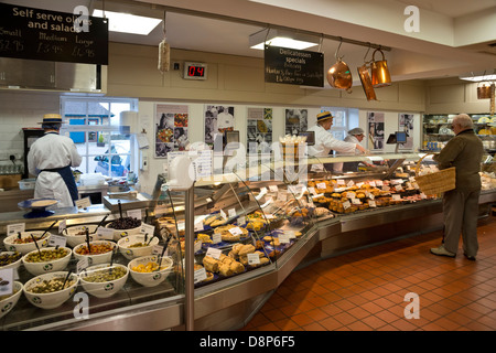 Chatsworth Hofladen Interieur, Pilsley, Derbyshire, Stockfoto