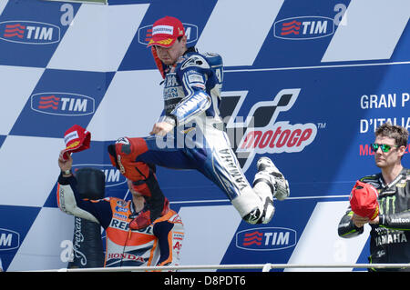 Mugello, Italien. 2. Juni 2013. Jorge Lorenzo(Yamaha Factory Racing) 1. Platz der Moto GP Weltmeisterschaft aus dem Mugello-Rennstrecke. Bildnachweis: Gaetano Piazzolla/Alamy Live-Nachrichten Stockfoto