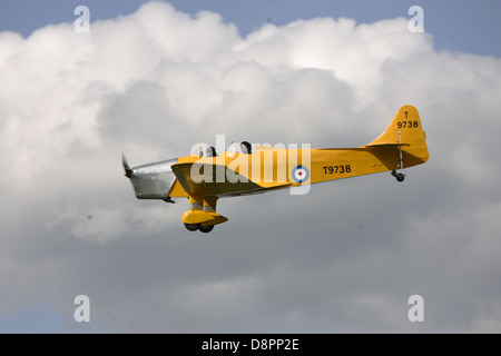 Miles Magister der 1930er Jahre RAF-Trainingsflugzeug basierend auf Breighton Flugplatz, Yorkshire, Vereinigtes Königreich Stockfoto