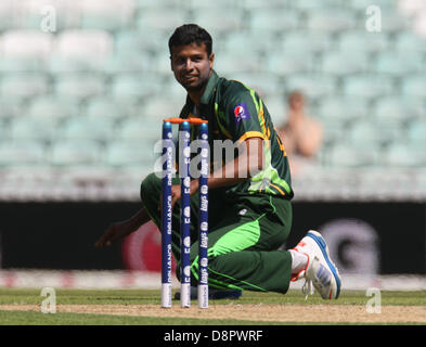 London, UK. 3. Juni 2013. Ehsan Adil von Pakistan während der ICC Champions Trophy Warm Up-Leuchte zwischen Pakistan und Südafrika von der Kia Oval. Bildnachweis: Action Plus Sport Bilder/Alamy Live News Stockfoto