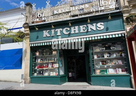 Die Bristol-Zweig der Küchen kochen Lagern in Whiteladies Straße. Stockfoto