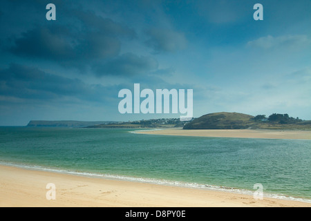 Neues Polzeath über das Kamel Mündung von Padstow Stockfoto