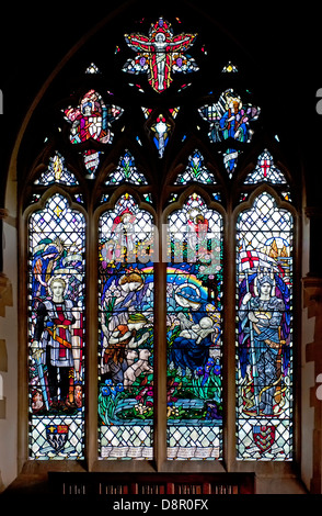 Das Ostfenster im St James weniger Kirche in Pangbourne, Berkshire, UK Stockfoto