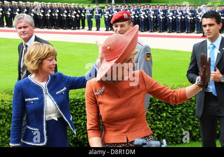 Berlin, Deutschland. 3. Juni 2013.die niederländischen König Willem-Alexander und Maxima der Königin bei einem zweitägigen Besuch in Deutschland. 3. Juni 2013. Bildnachweis: Dpa picture Alliance/Alamy Live News Stockfoto