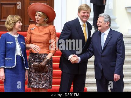 Berlin, Deutschland. 3. Juni 2013.die niederländischen König Willem-Alexander und Maxima der Königin bei einem zweitägigen Besuch in Deutschland. 3. Juni 2013. Bildnachweis: Dpa picture Alliance/Alamy Live News Stockfoto