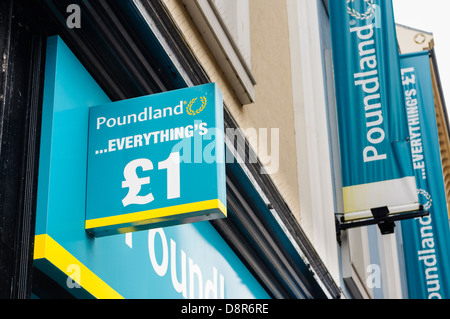 Poundland Shop Stockfoto