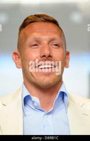 Cardiff, UK, 3. Juni 2013.   Cardiff City Fußballer Craig Bellamy spricht vor der Presse in Cardiff City Stadium über den Start seines Buches Goodfella.  Bild: Matthew Horwood/Alamy Live-Nachrichten Stockfoto