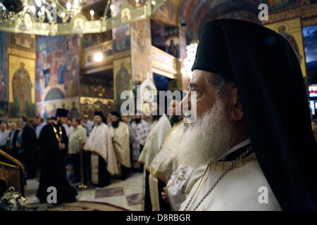 Thessaloniki, Griechenland. 3. Juni 2013. Liturgie in der Metropolitankirche St. Gregory Palamas in Thessaloniki, zu Ehren die Ankunft der Patriarch Kirill I. Patriarch von Moskau und alle Russland-Kirill, die ich in einem offiziellen Besuch in Thessaloniki angekommen. Thessaloniki, Griechenland am 3. Juni 2013 Credit: Konstantinos Tsakalidis/Alamy Live-Nachrichten Stockfoto