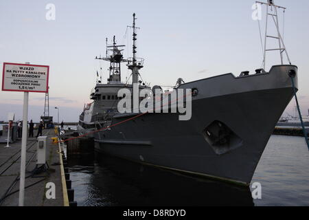 Gdynia, Polen, 3. Juni 2013 polnischen Marinestützpunkt in Gdynia. ORP Lech - polnische Marine Rettungsfahrzeug ORP Lech, geht an die Nordsee, das Wrack auf dem Grund des Meeres, auf den britischen Gewässern liegen zu identifizieren. Das Schiffswrack ist wahrscheinlich polnische u-Boot ORP Orzel, mit allen Händen in 1940 während des 2. Weltkrieges verloren. Bildnachweis: Michal Fludra/Alamy Live-Nachrichten Stockfoto